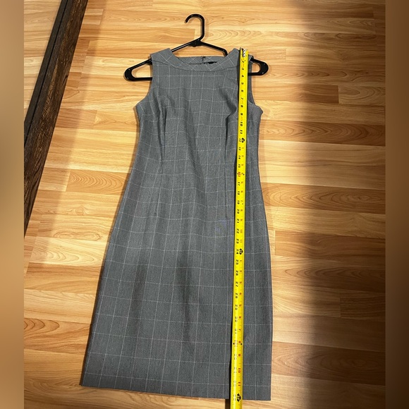 Reitmans slim fit office grey with purple square - Picture 6 of 11